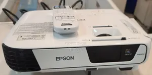 New EPSON Projector Model Name: EB-S31 Hardware