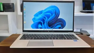 Photo - New Laptop HP EliteBook 850 G8 8GB Intel Core I7 SSD 512GB