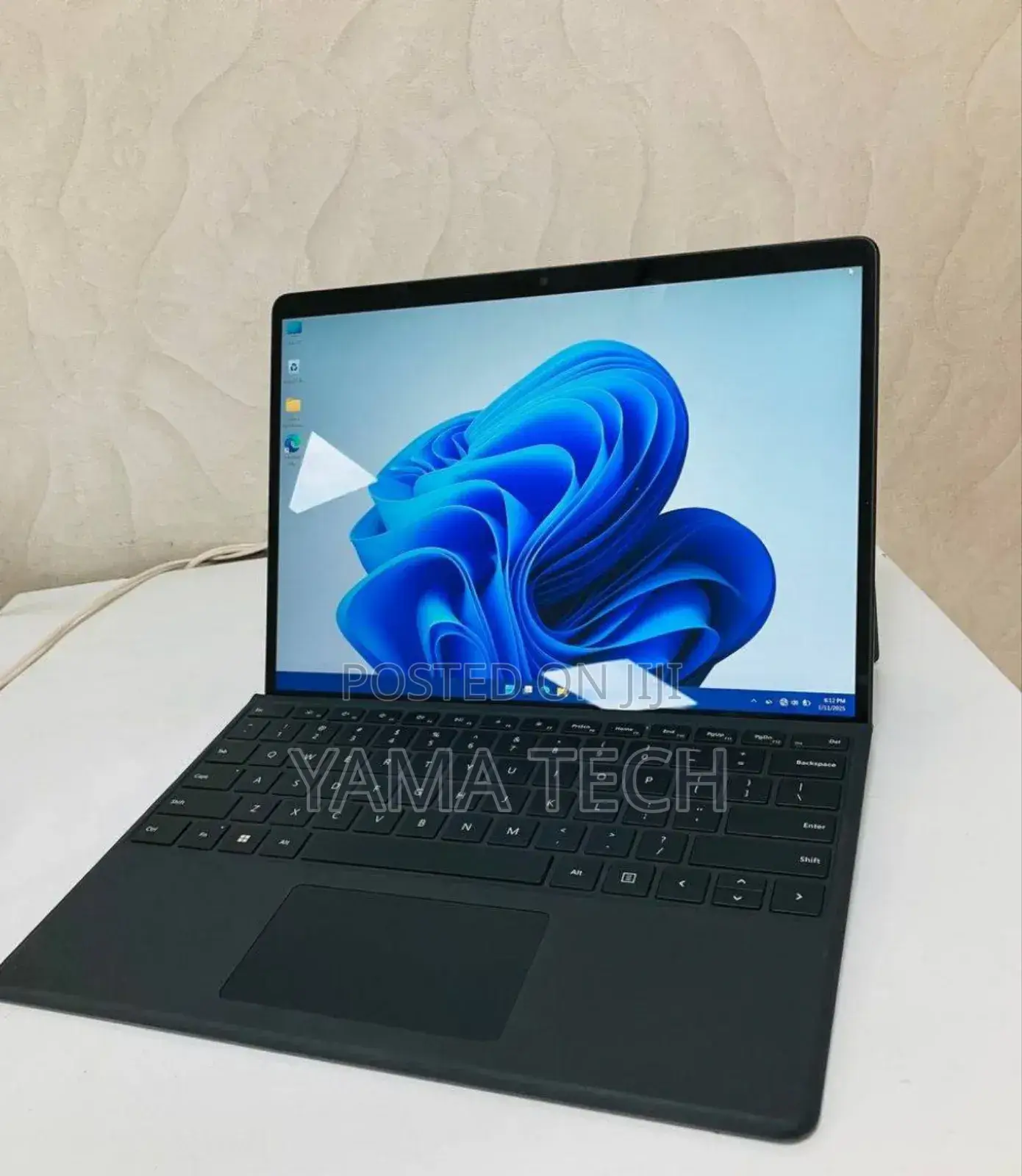 New Laptop Microsoft Surface Pro 9 16GB Intel Core I5 SSD 256GB