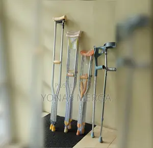 Photo - ክራንች頑adjustable From 5'2" to 5'10"羿crutches三crutches