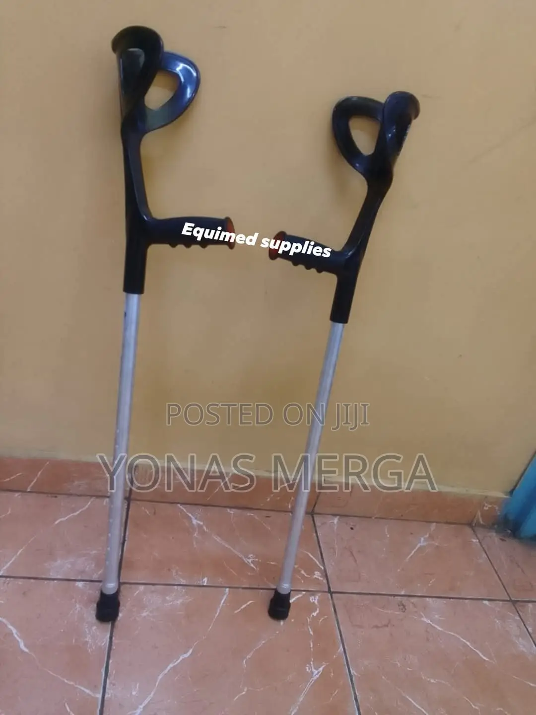 Elbow Crutches鬱recommended by Doctors (X2 Units)Crutches