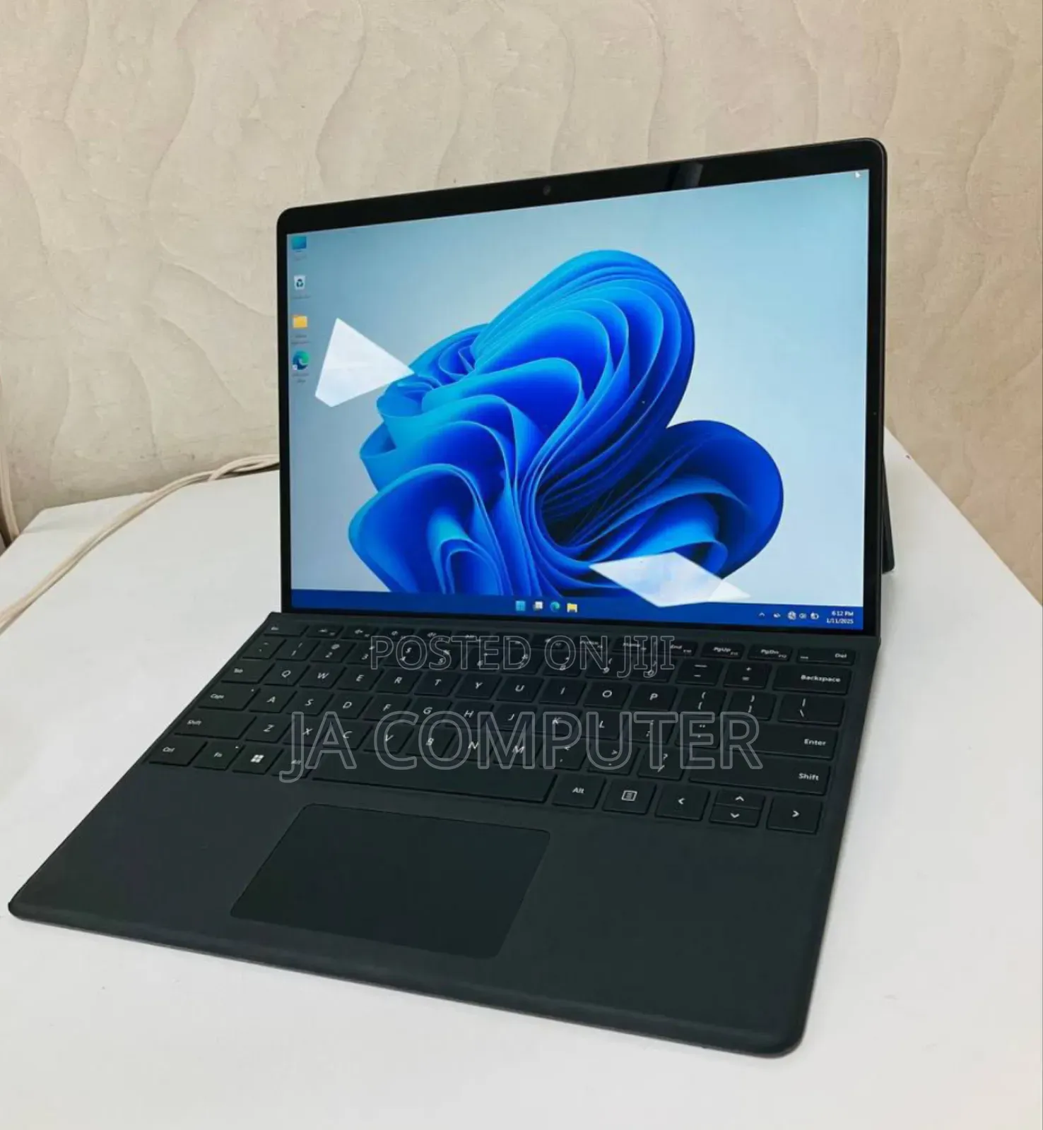 New Laptop Microsoft Surface Pro 9 16GB Intel Core I5 SSD 256GB