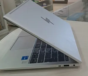 New Laptop HP EliteBook 830 G9 16GB Intel Core I5 SSD 512GB