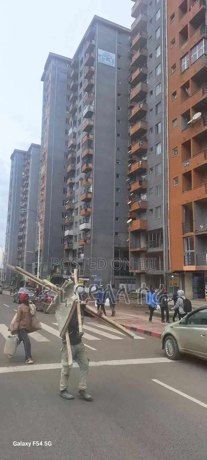 Furnished 2bdrm Apartment in አዲሰ አበባ, Bole for sale