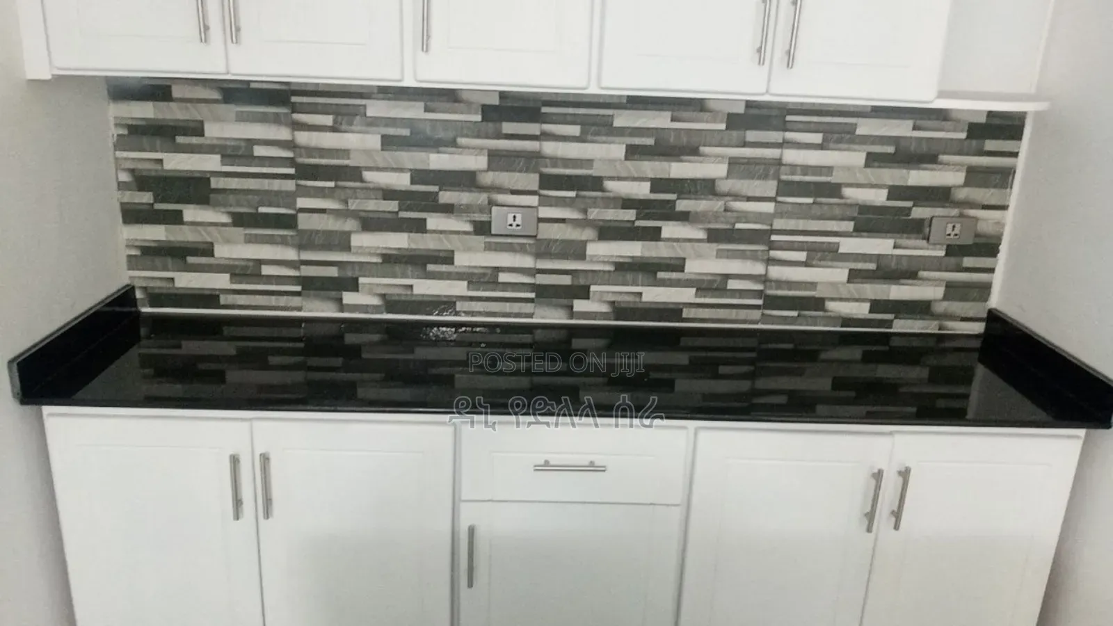 Furnished 2bdrm Apartment in አዲሰ አበባ, Bole for sale