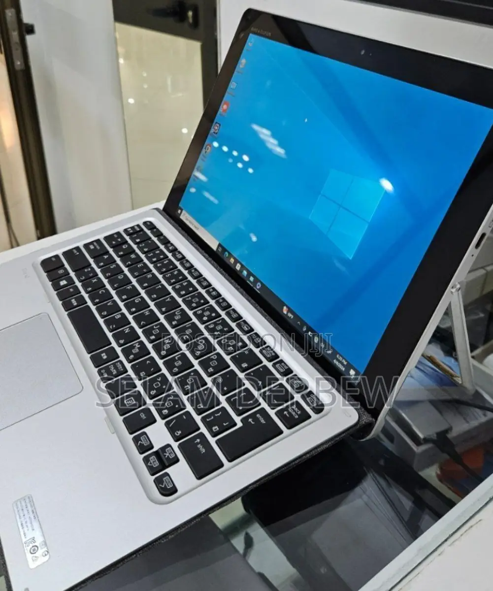 New Laptop HP Elite X2 1012 8GB Intel Core M SSD 256GB