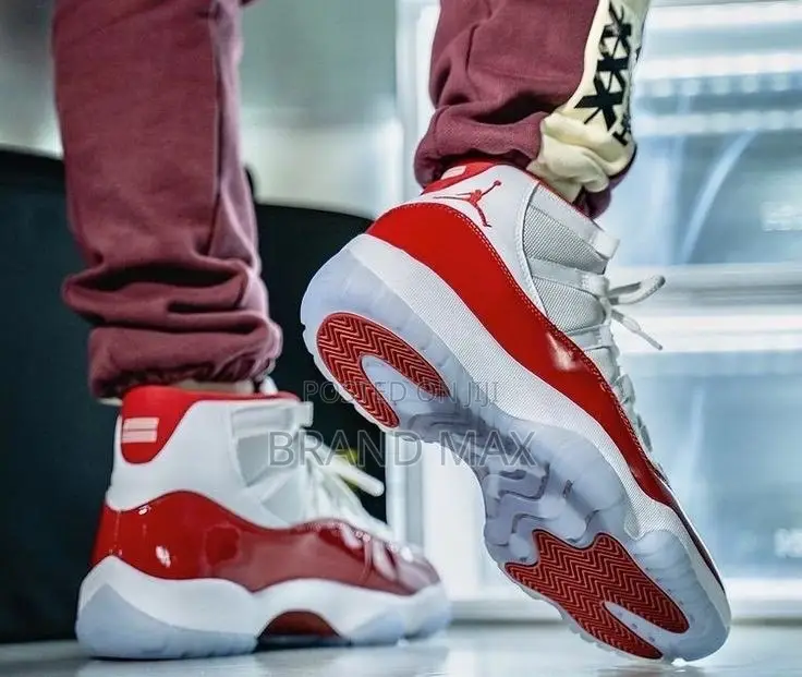 Air Jordan 11 Retro Cherry