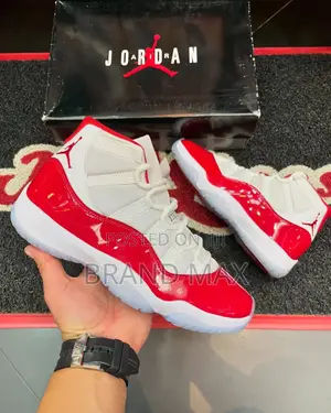 Air Jordan 11 Retro Cherry