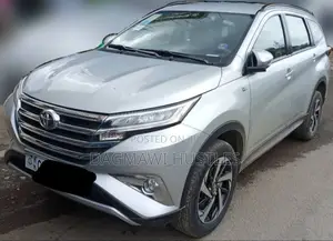 Toyota Rush 2022 Silver