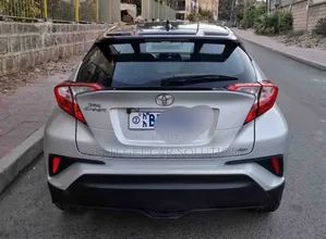 Toyota C-HR 2020 Silver