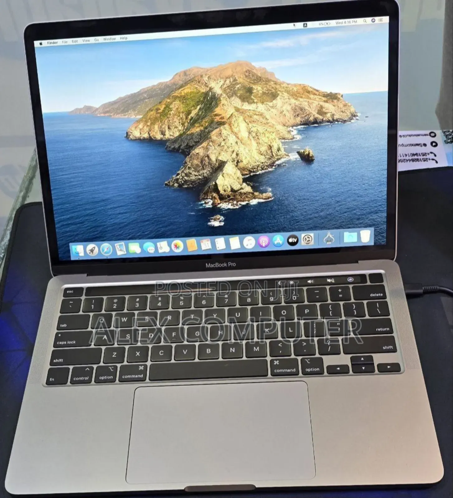 New Laptop Apple MacBook Pro 2020 16GB Intel Core I7 SSD 512GB