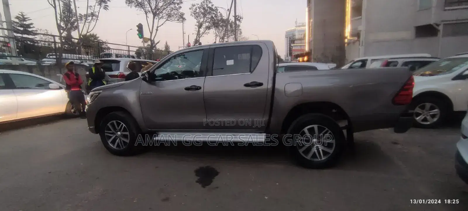 Toyota Hilux 2020 Gray