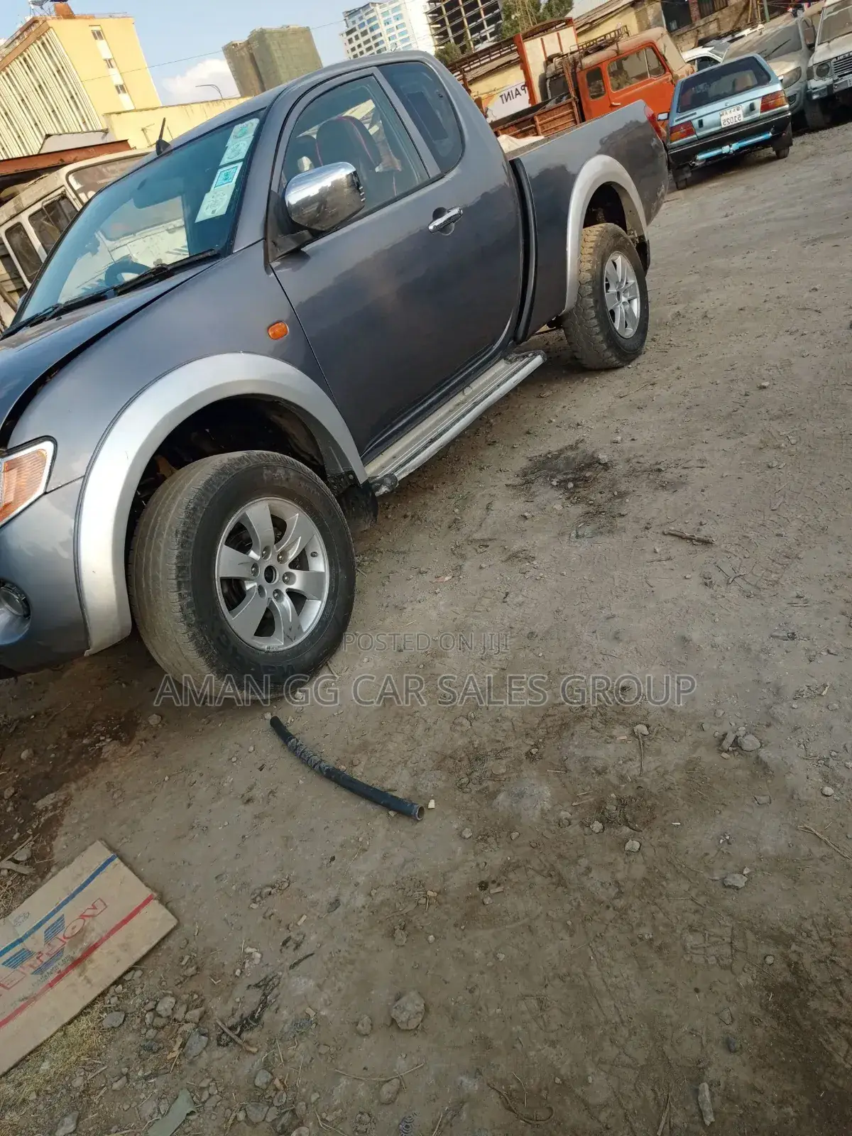 Mitsubishi L200 2007 Gray
