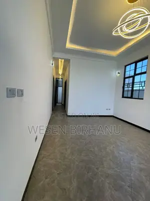 5bdrm Villa in ቪላ ቤት, Addis Ketema for sale