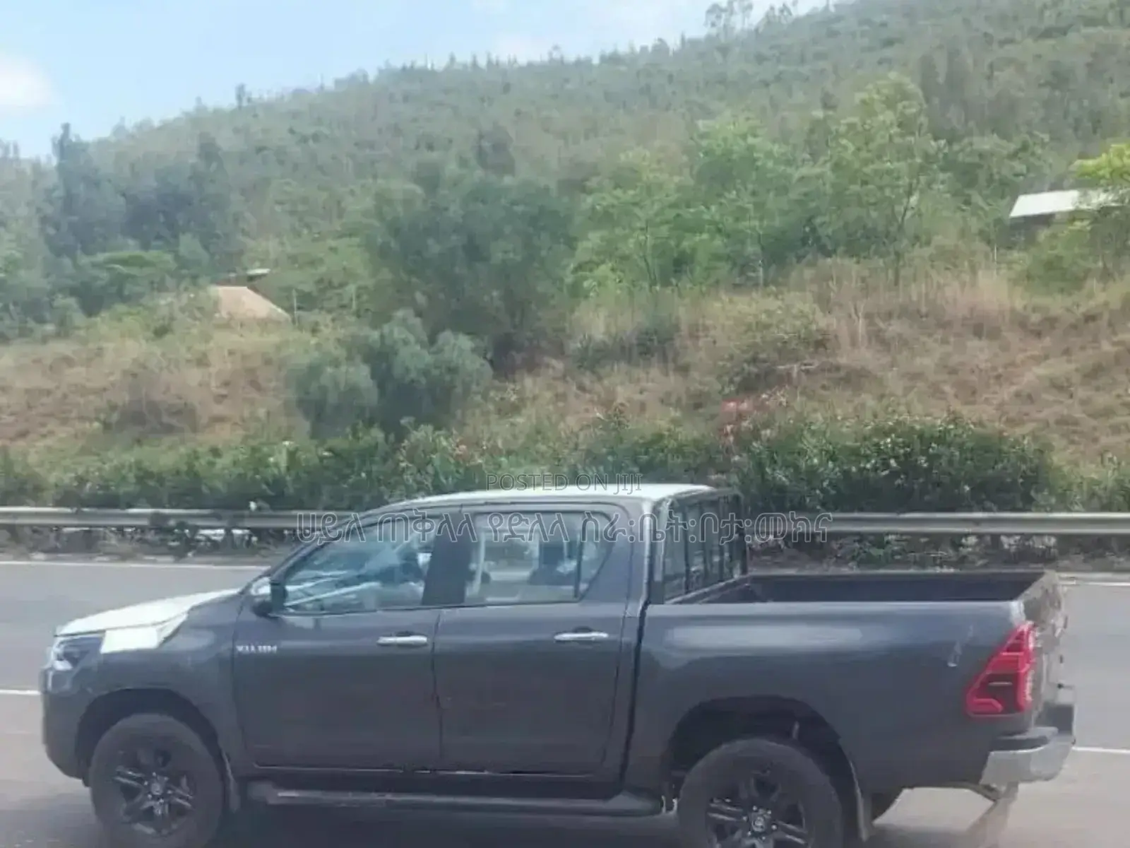 New Toyota Hilux 2023 Gray