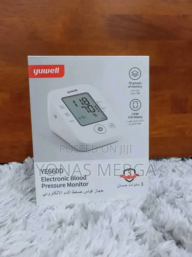 Blood Pressure Monitor頑 Arm BP Operator Cuff Machine UC-8008