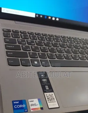 New Laptop Lenovo IdeaPad 520 8GB Intel Core I7 SSD 512GB