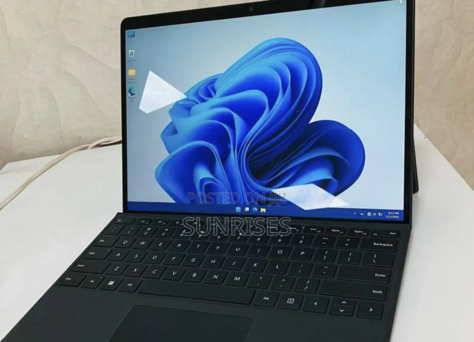 New Laptop Microsoft Surface Pro 9 16GB Intel Core I5 SSD 256GB