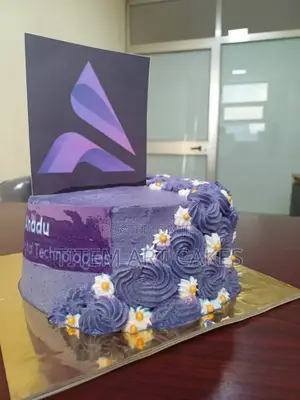 Photo - Custom Cake
