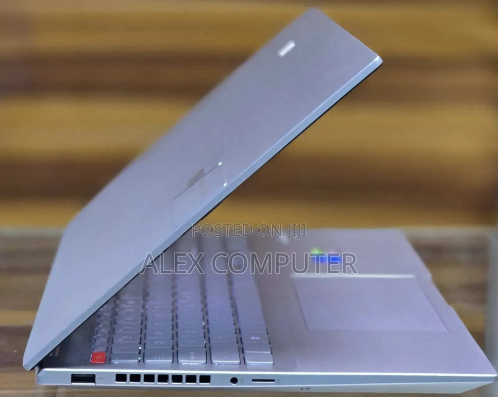 New Laptop Asus VivoBook 15 X505BA 16GB Intel Core I7 SSD 512GB