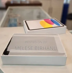 Photo - New Apple iPad 10.2 (2020) Wi-Fi 64 GB Silver