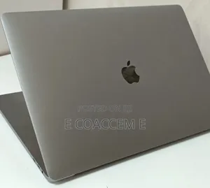 Laptop Apple MacBook 16GB Intel Core I7 SSD 512GB