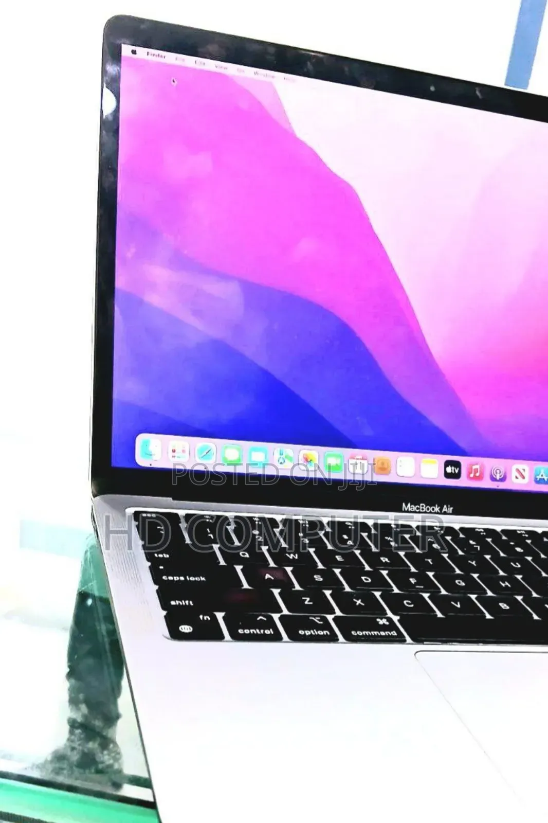 New Laptop Apple MacBook Pro M1 8GB Apple M1 SSD 256GB