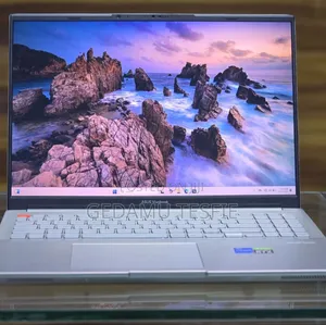 New Laptop Asus 16GB Intel Core I7 SSD 512GB