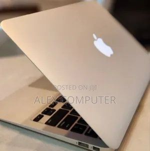 New Laptop Apple MacBook 2015 4GB Intel Core I5 SSD 128GB