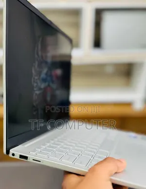 New Laptop HP 16GB Intel Core I7 SSD 1T