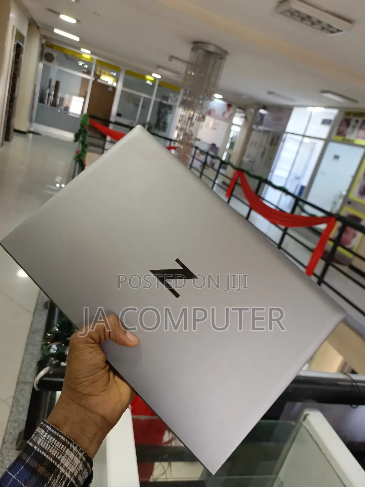 New Laptop HP ZBook Studio 8GB Intel Core I7 SSD 512GB