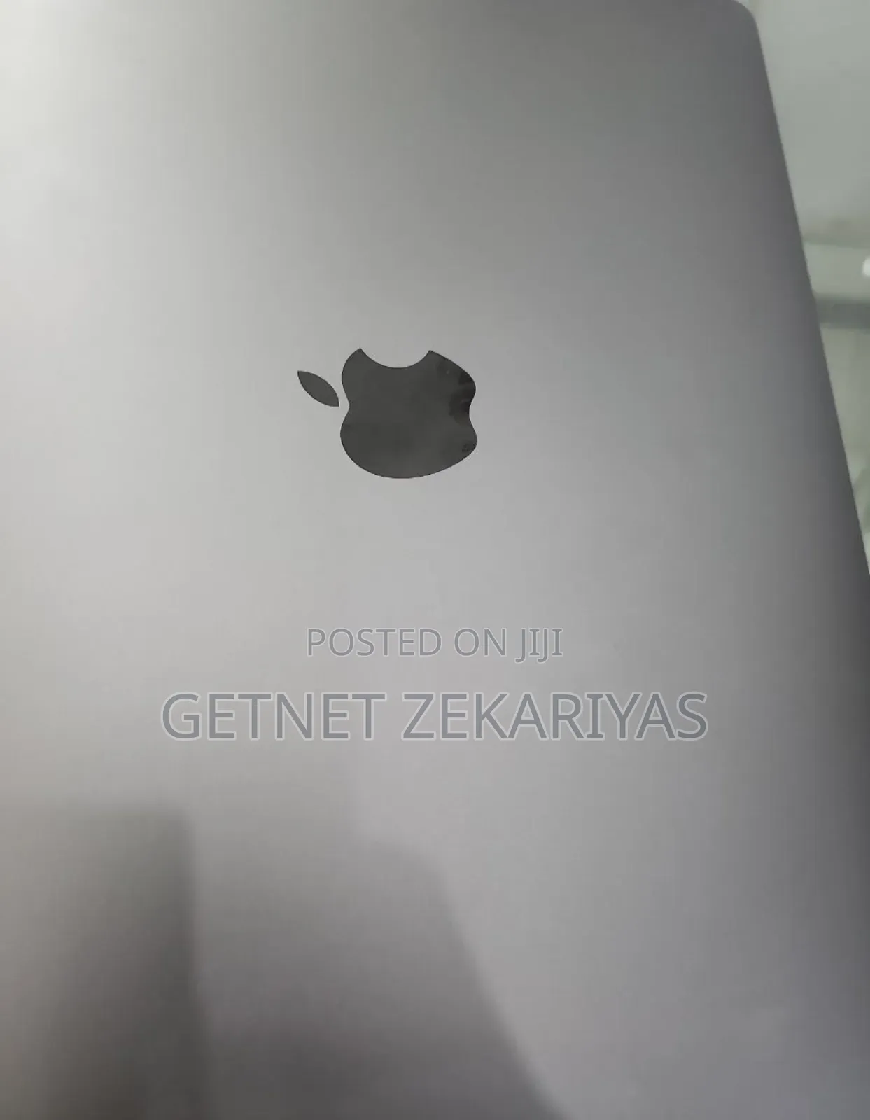 New Laptop Apple MacBook Air 8GB Apple M1 SSD 256GB