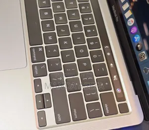 Photo - New Laptop Apple MacBook Pro 2020 16GB Intel Core I7 SSD 512GB