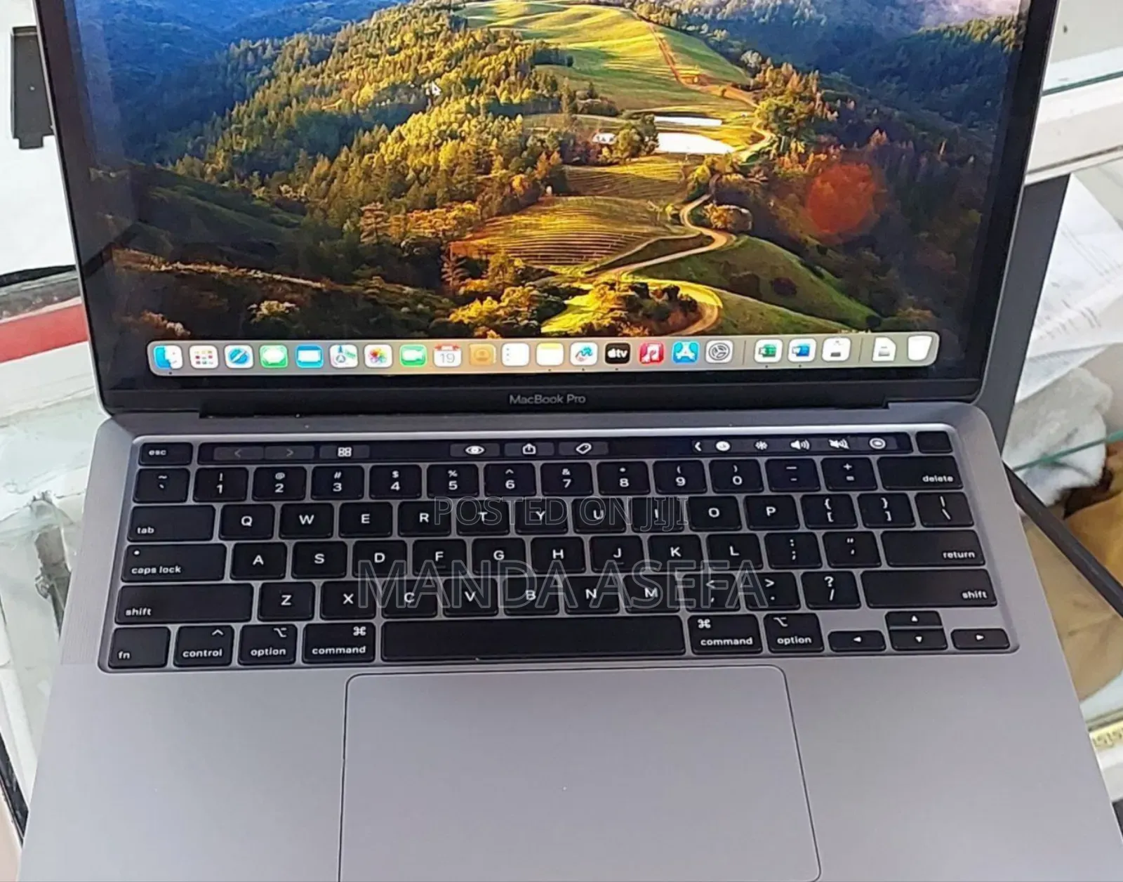 New Laptop Apple MacBook Pro 2020 16GB Intel Core I7 SSD 512GB