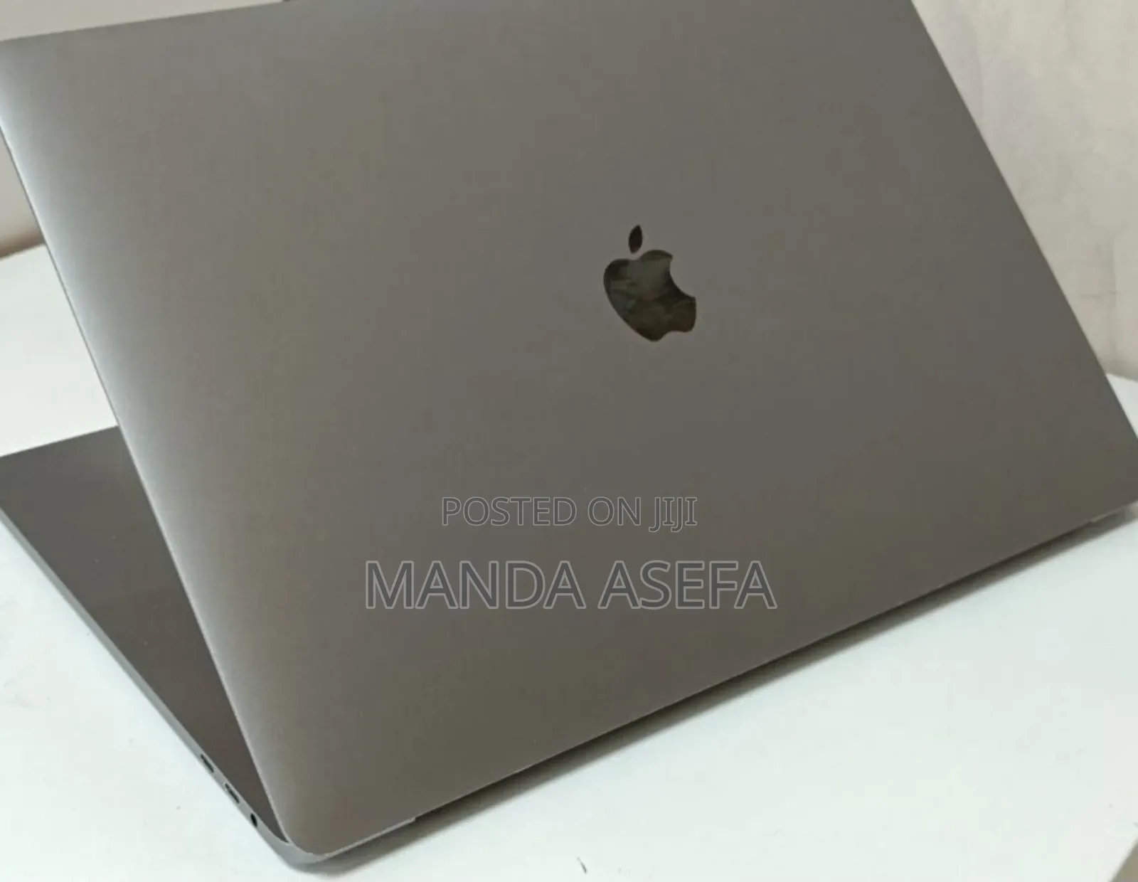 New Laptop Apple MacBook Pro 2017 16GB Intel Core I7 SSD 512GB