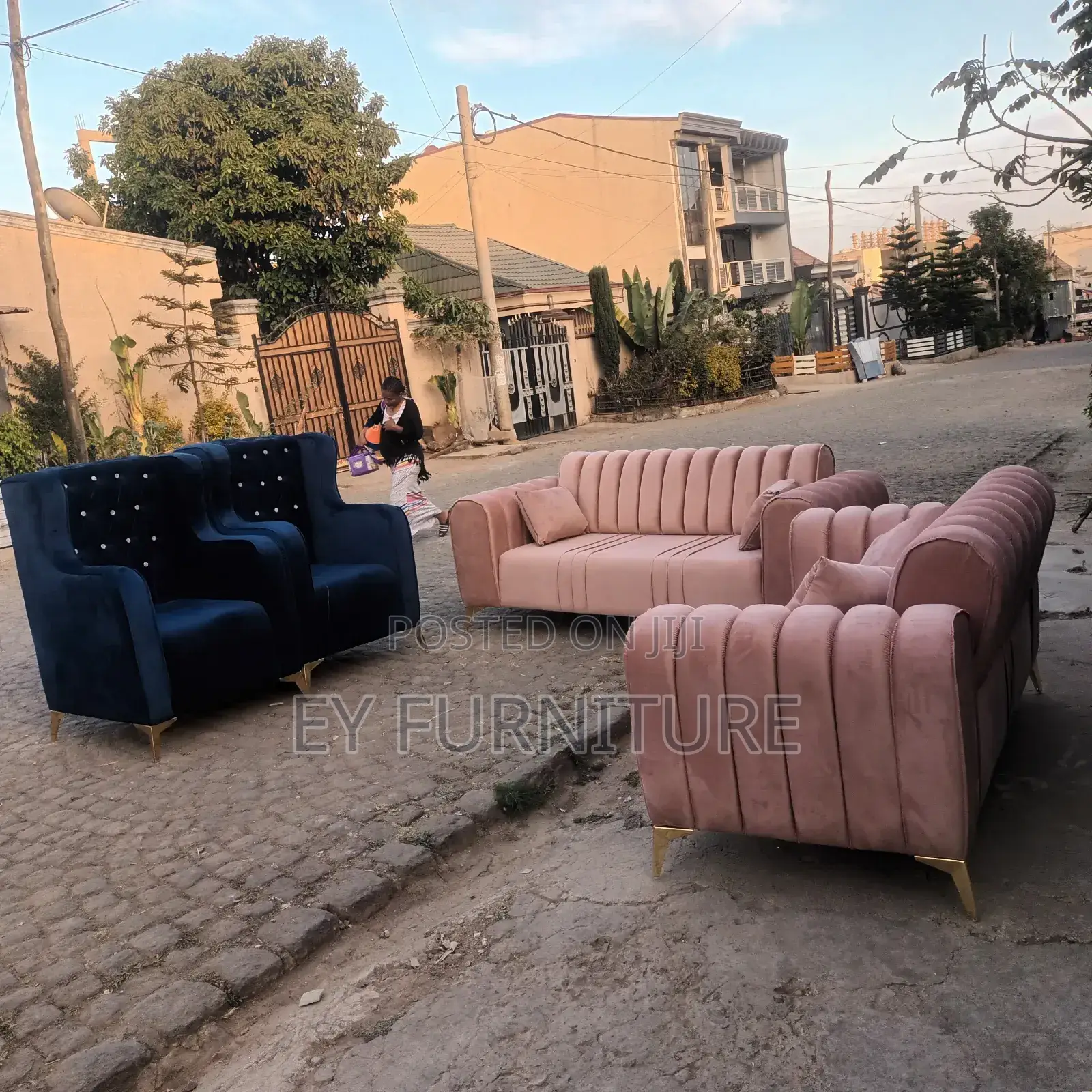 Sofa ውብትና ጥራቱን የጠበቀ ሶፋ Sofa
