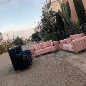 Sofa ውብትና ጥራቱን የጠበቀ ሶፋ Sofa