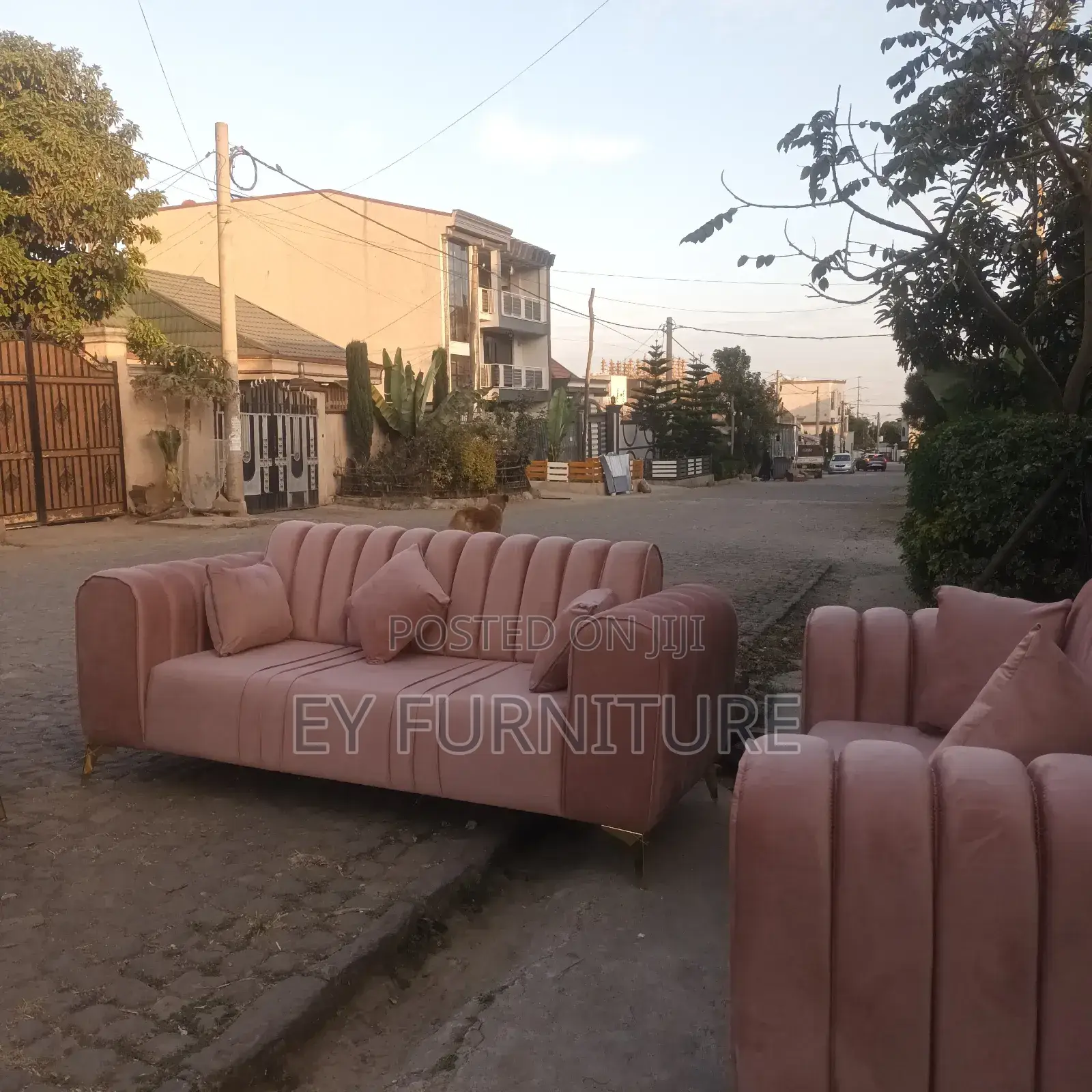 Sofa ውብትና ጥራቱን የጠበቀ ሶፋ Sofa