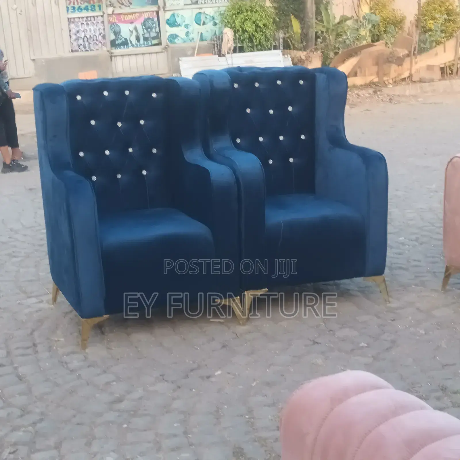 Sofa ውብትና ጥራቱን የጠበቀ ሶፋ Sofa
