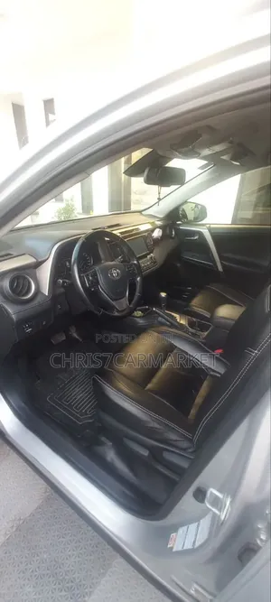 Toyota RAV4 2016 Silver