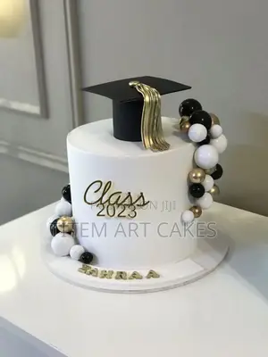 Photo - Graduation Cake With White Color