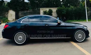 Mercedes-Benz C180 2021 Black