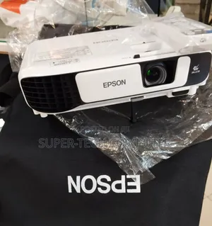 Epson EB-X41 Projector With Bag and Remote