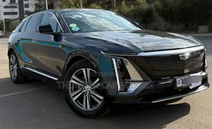 Photo - Cadillac Lyriq 2023 Gray