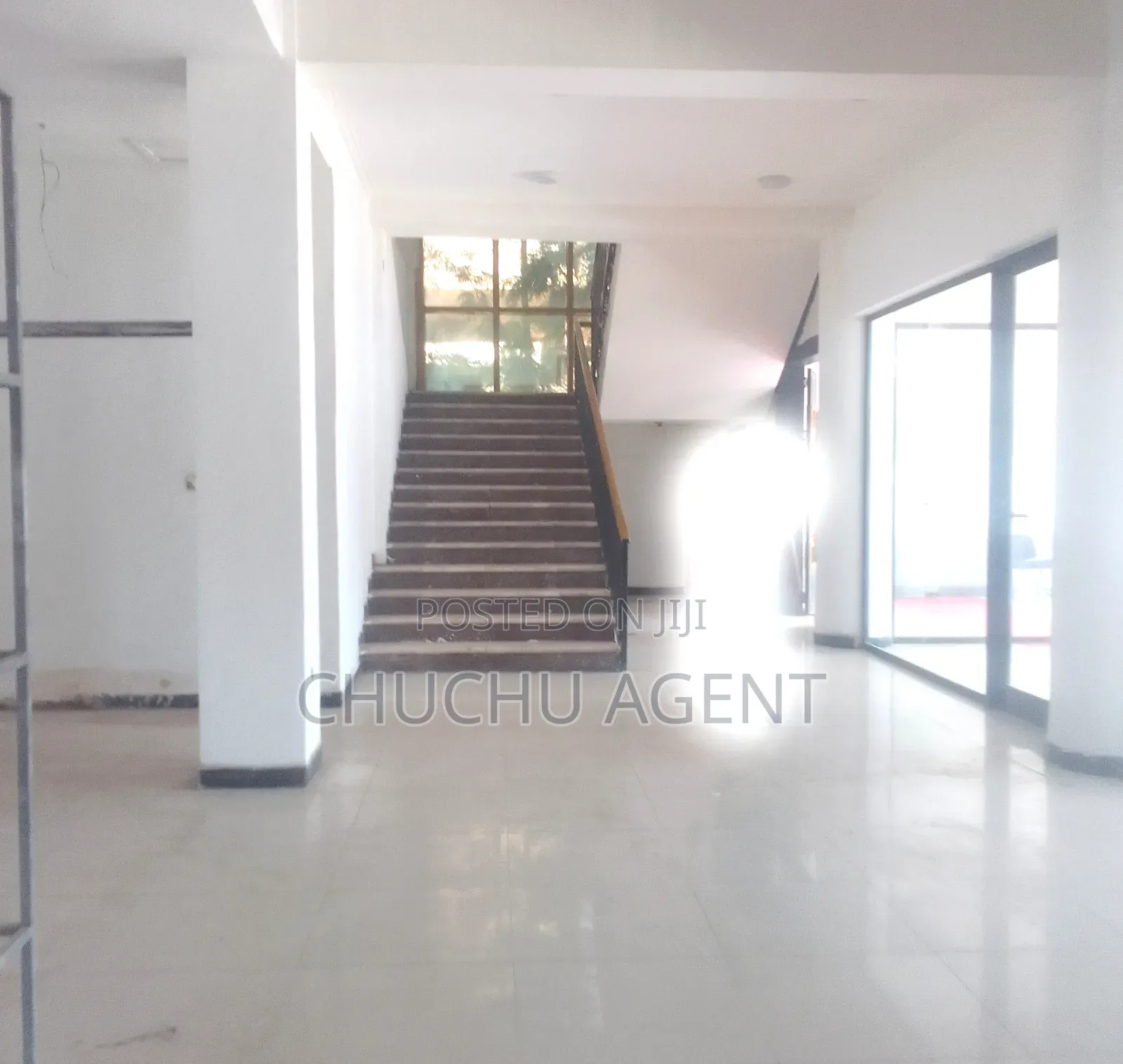 Ground Floor 120 M2 Rent at Bole