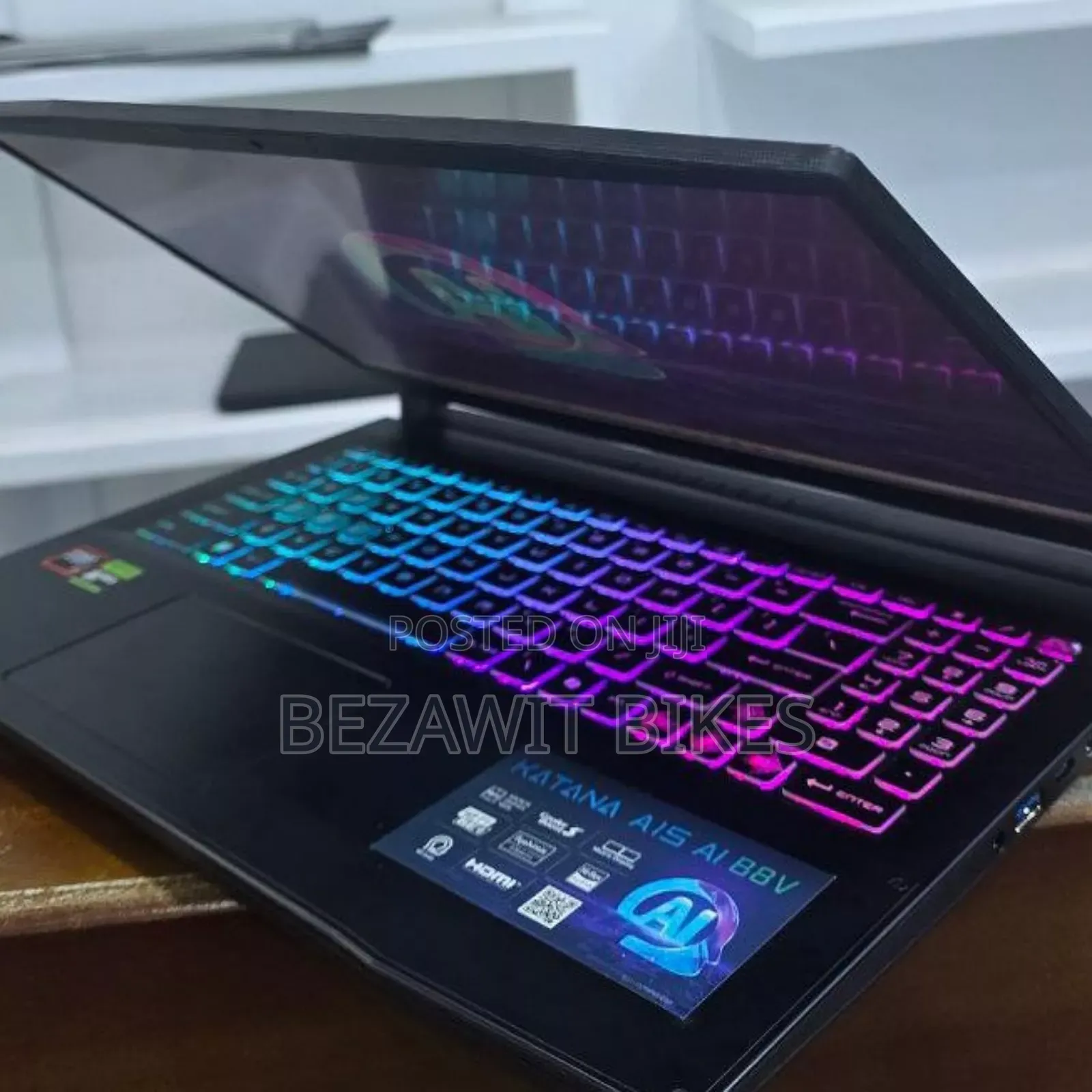 New Laptop MSI Katana 15 16GB AMD Ryzen 7 SSD 1T