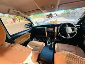 Toyota Fortuner 2022 White