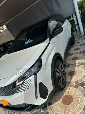 Photo - Peugeot 5008 2021 White