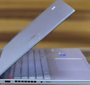 New Laptop Asus VivoBook 15 X505BA 16GB Intel Core I7 SSD 512GB