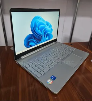 Photo - Laptop HP EliteBook 840 G8 16GB Intel Core I5 SSD 512GB